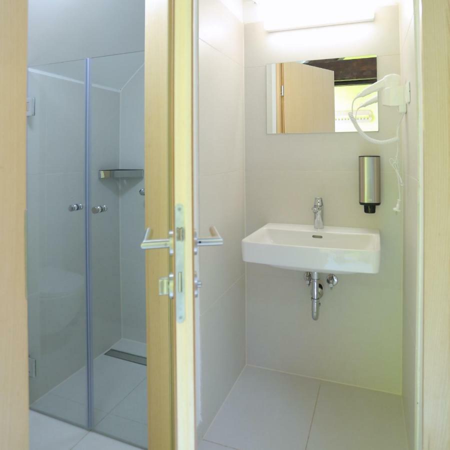 Chambre Quadruple avec Salle de Bains Privative