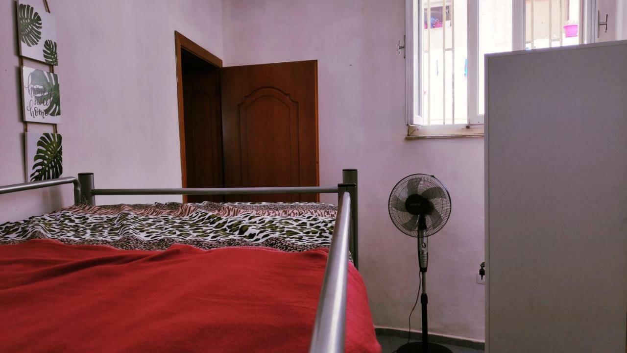 Bunk Bed in Mixed Dormitory Room