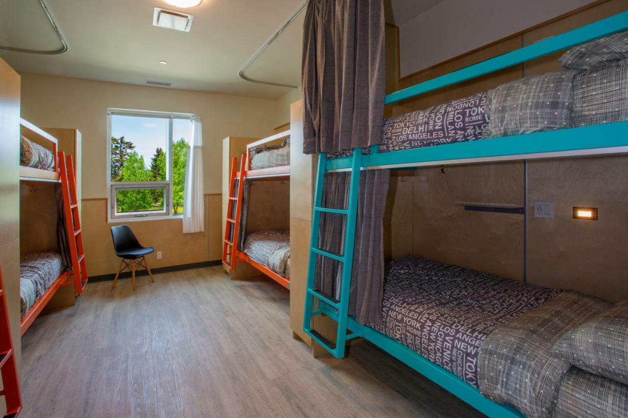 Bed 8-Bed Mixed Dormitory Room