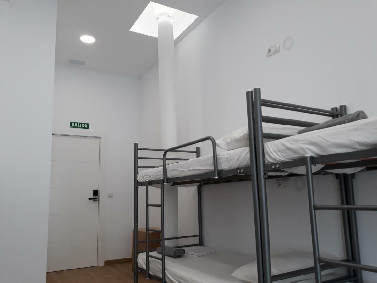 Bed 8-Bed Mixed Dormitory Room,827334356:JPEG