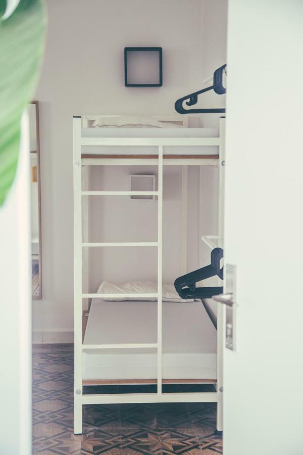 Cama en habitación compartida mixta de 6 camas