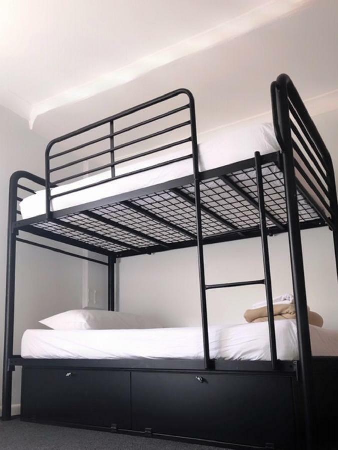 Lit dans un dortoir de 4 lits