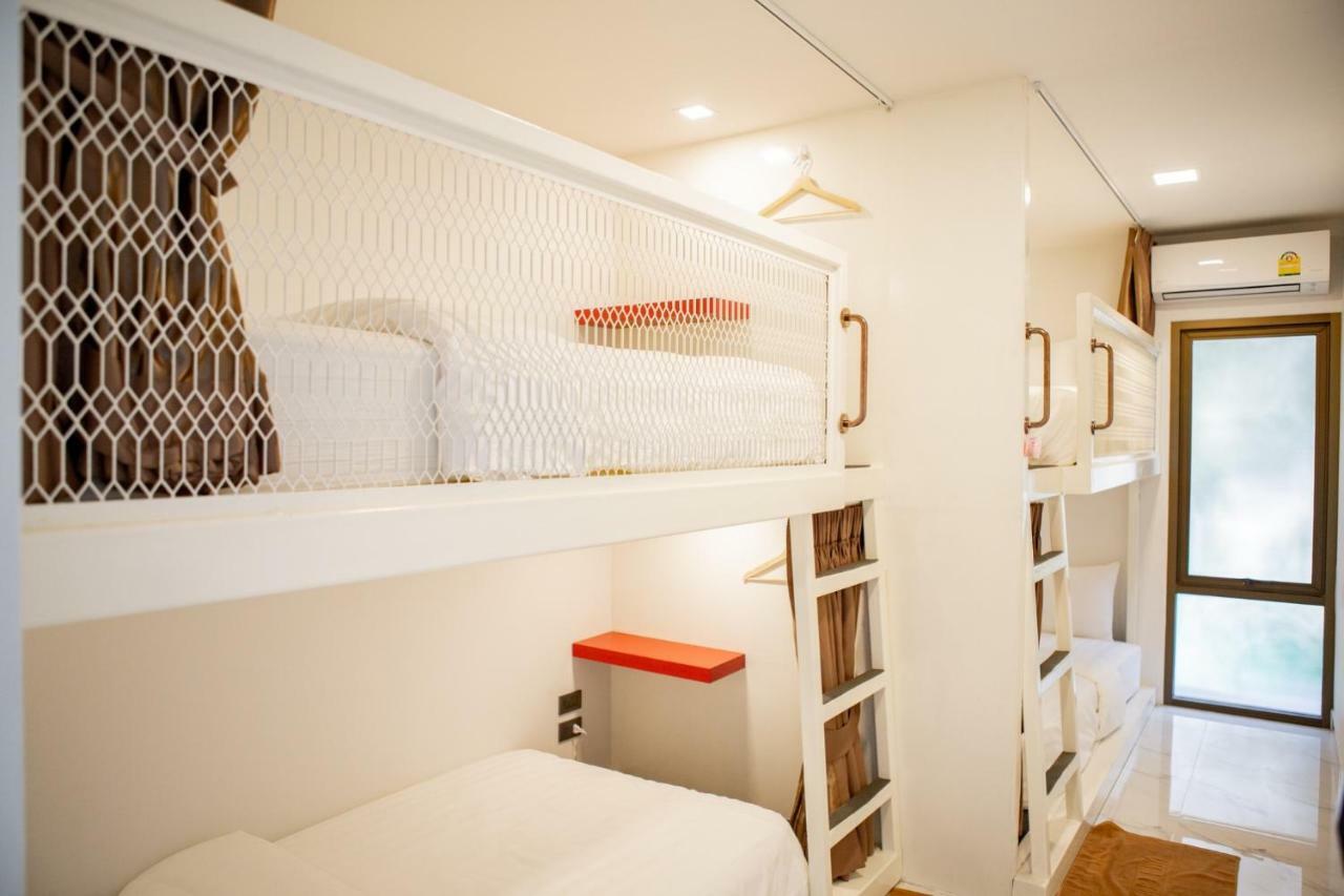 Bunk Bed Mixed Dormitory Room