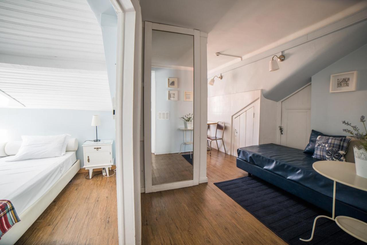 Twin Room Private Bathroom