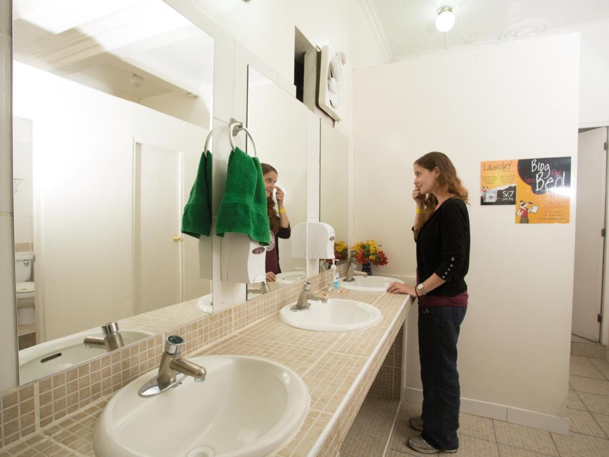 Standard Twin Room with Shared Bathroom