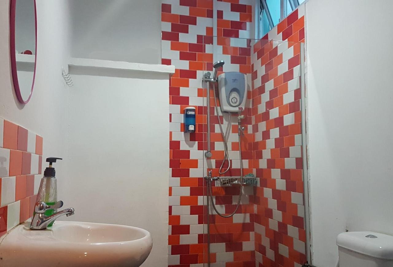 Single Bed 8-Bed Female Dormitory Room Private Bathroom,1212629611:JPEG