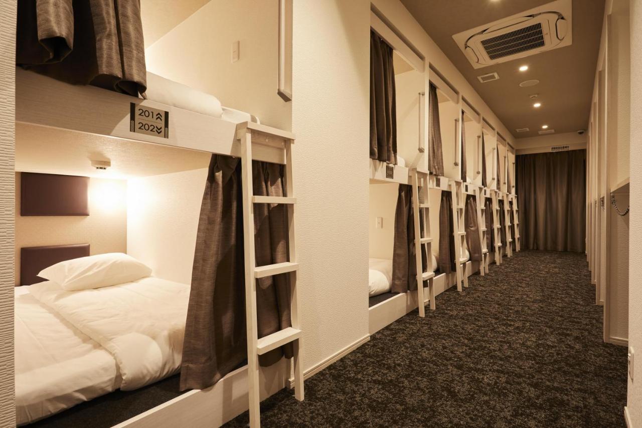 Capsule Room for Female