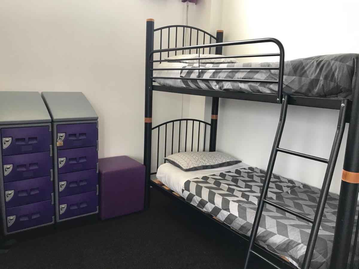 Bed 6-Bed Female Dormitory Room,974017372:JPEG