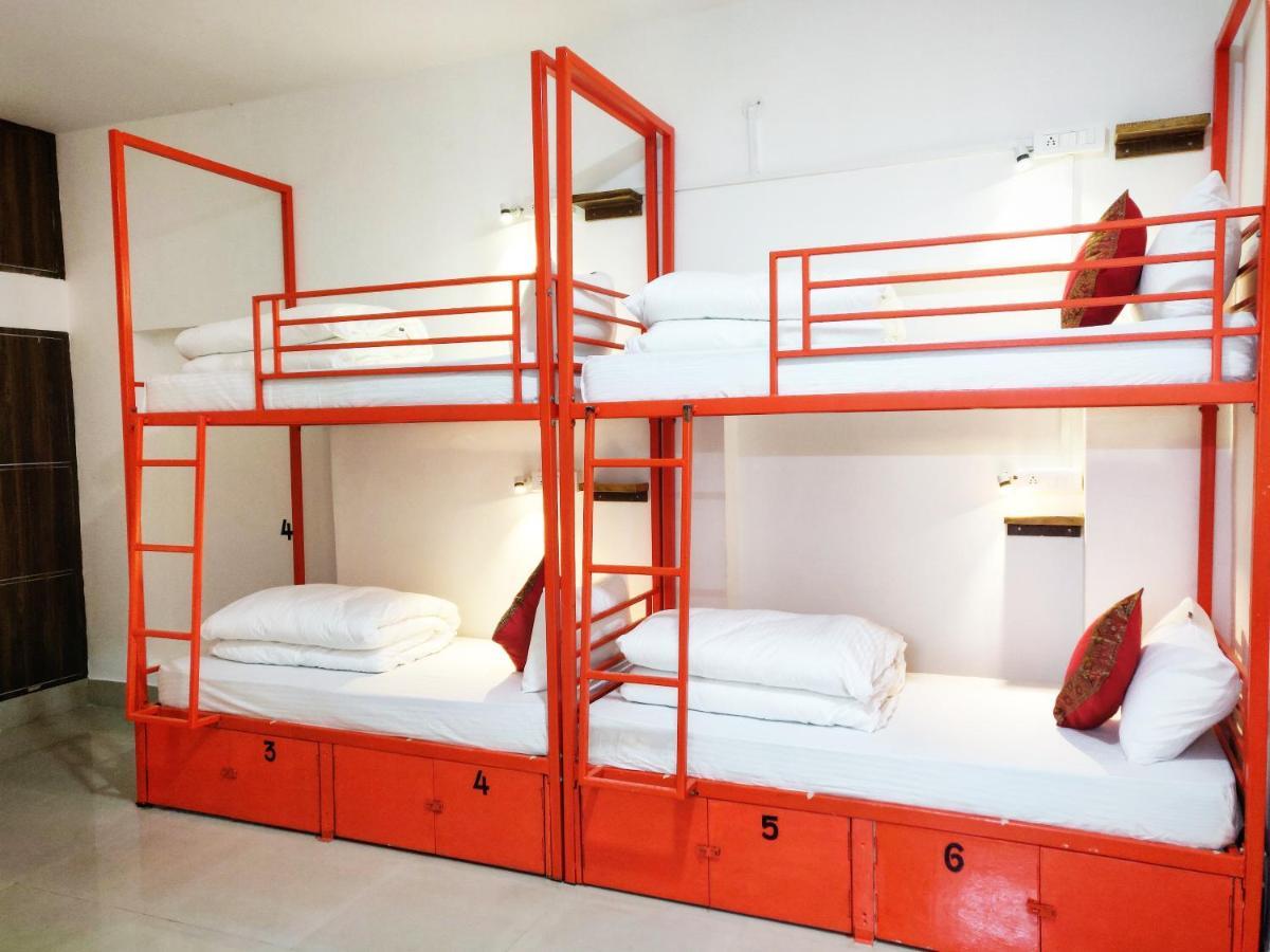 Bed 6-Bed Female Dormitory Room