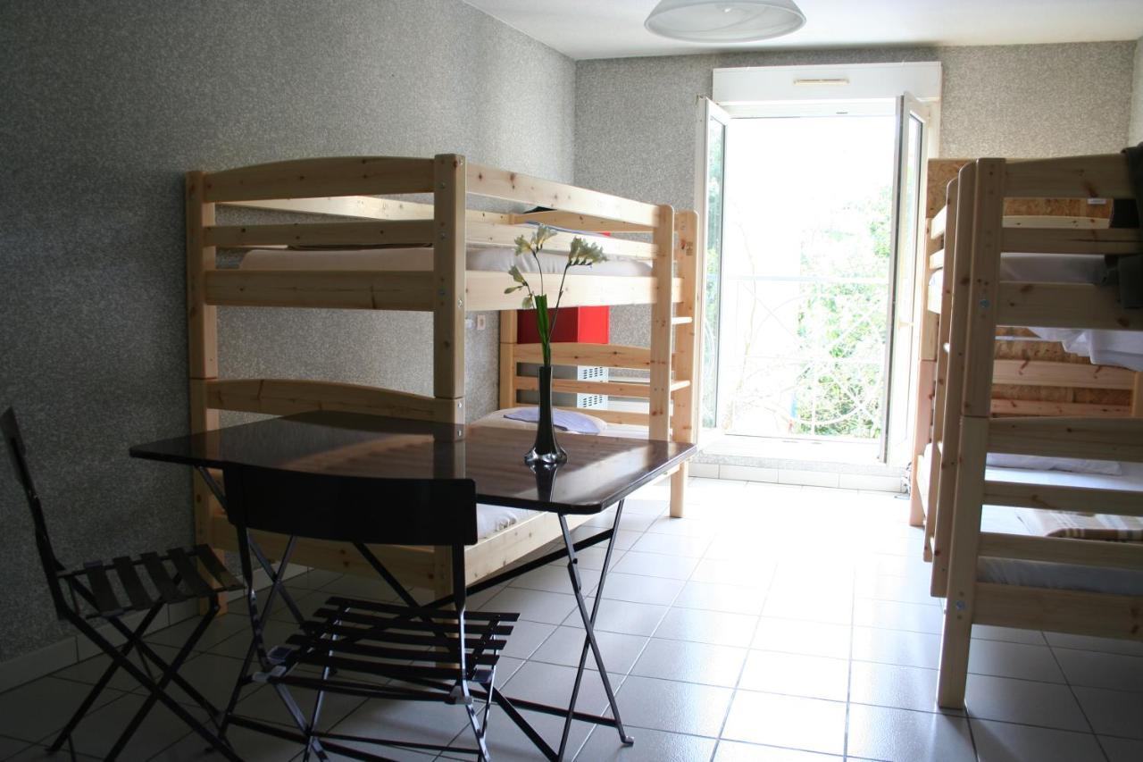 Bed 4-Bed Mixed Dormitory Room
