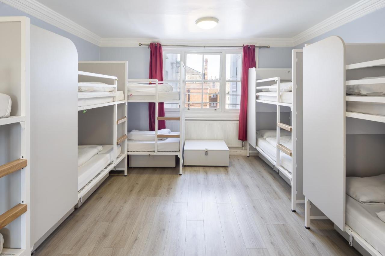 Bed 10-Bed Mixed Dormitory Ensuite 18–40 years