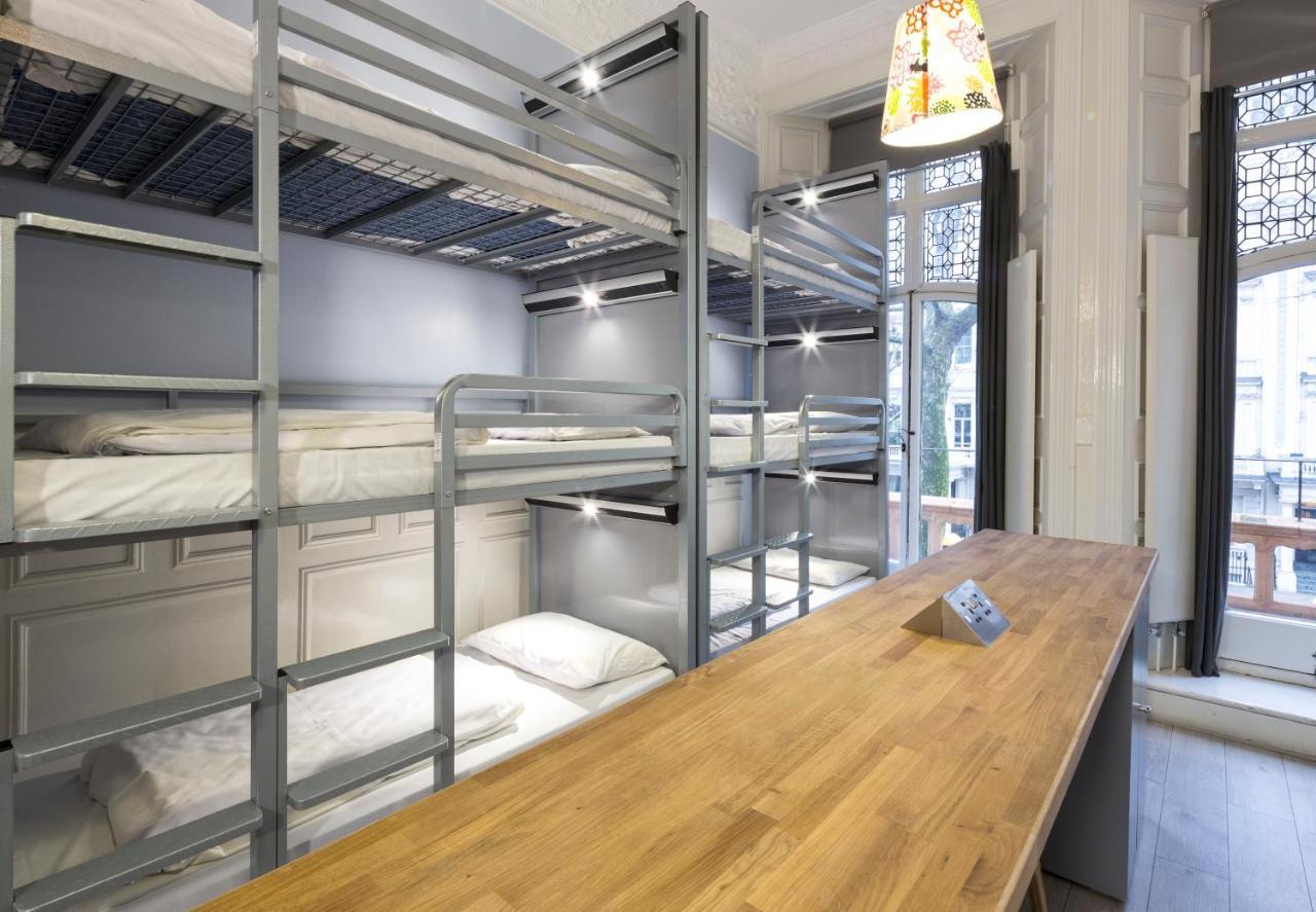 Bed 12-Bed Mixed Dormitory Ensuite 18–40 years
