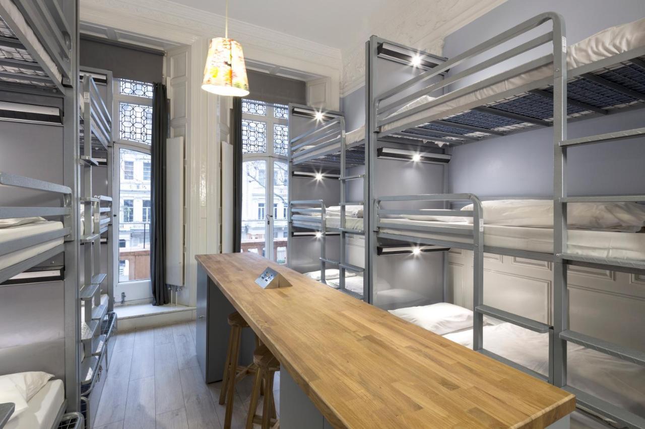 Bed 12-Bed Mixed Dormitory Ensuite 18–40 years
