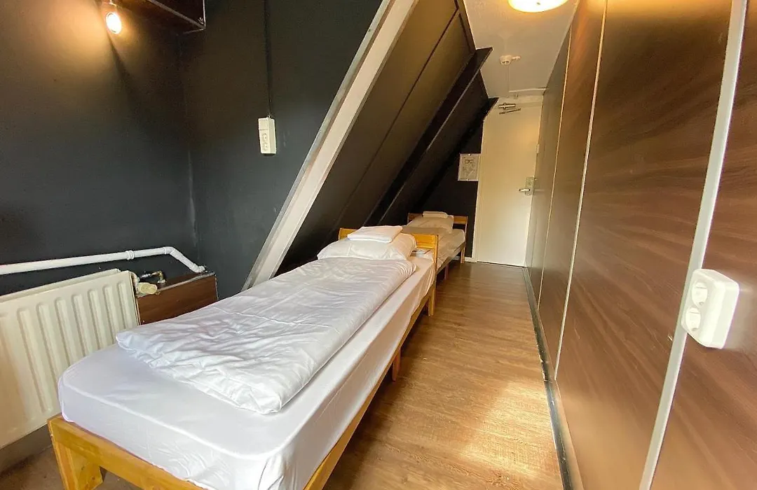 Hostel Utopia-1
