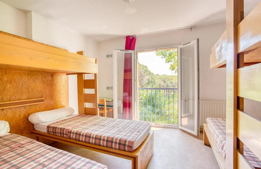 Auberge De Frejus Saint-Raphael-1