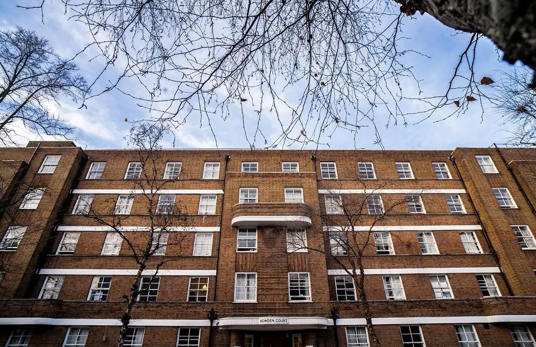 Bowden Court-1