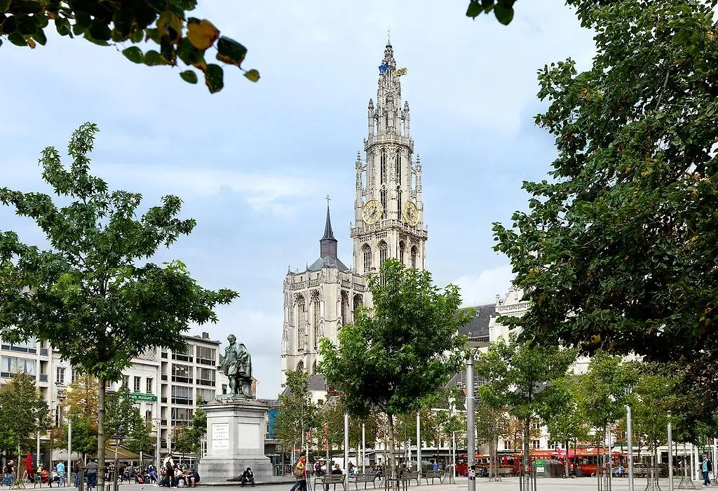 Antwerp Central Youth Hostel-1
