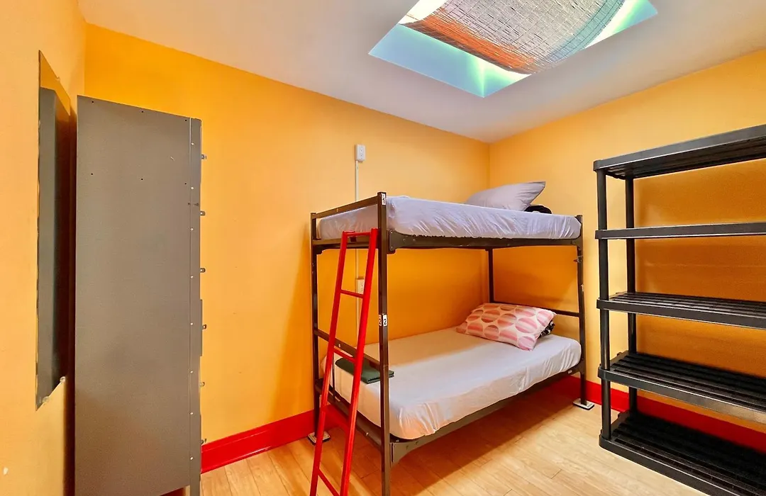 The Only Backpacker'S Inn (Adults Only)-1