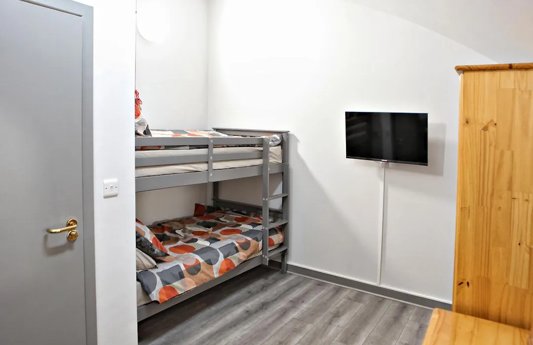 Aunt Rachel'S Barn Hostel-1