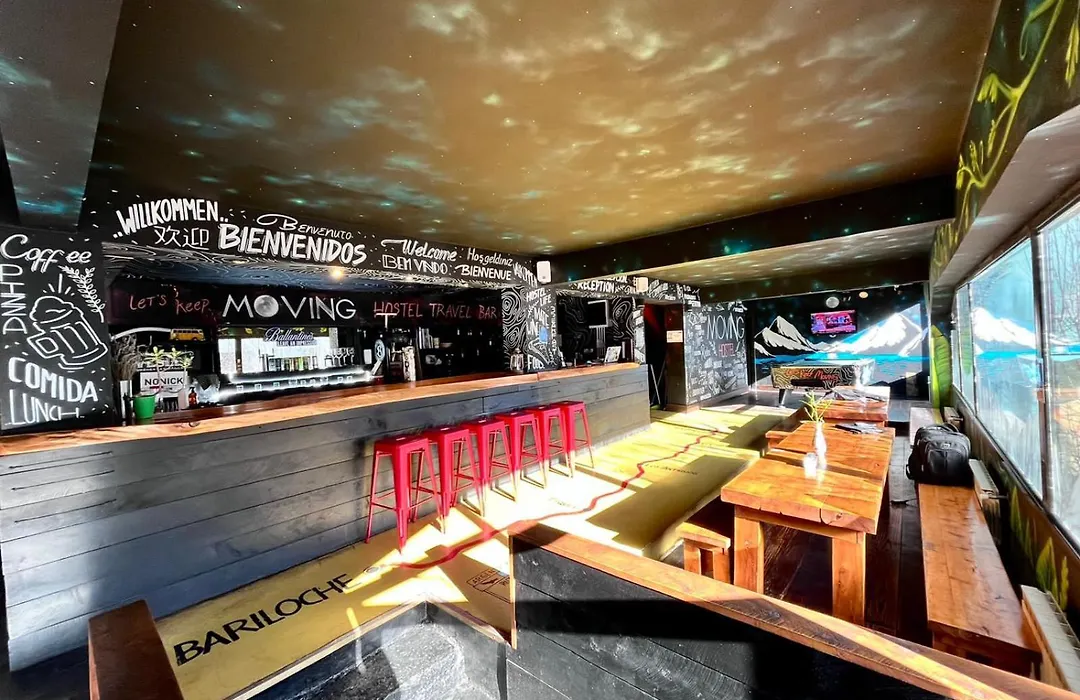 Moving Hostel Travel Bar-1