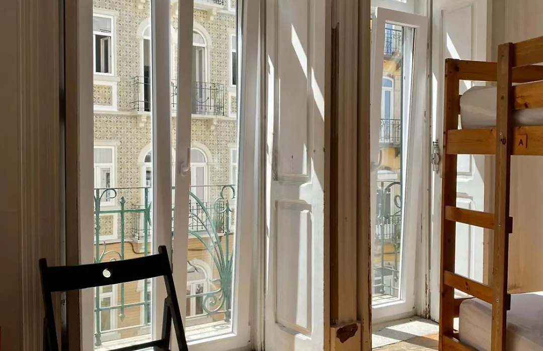 Lisbon Chillout Hostel Privates-1