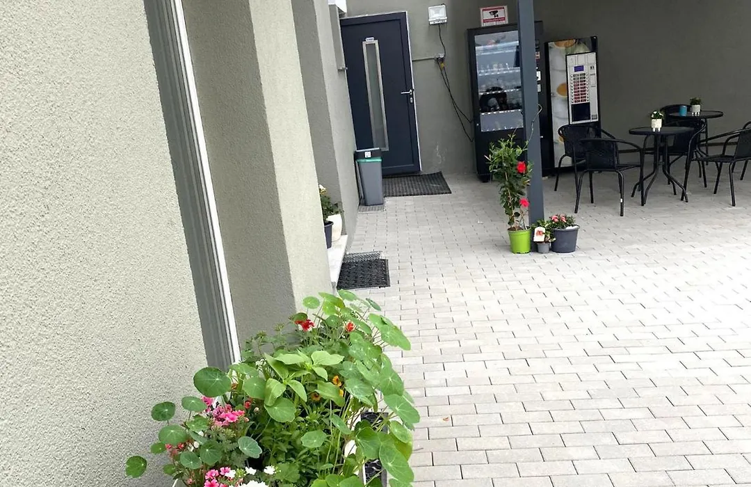 Hostel Linzer City-1