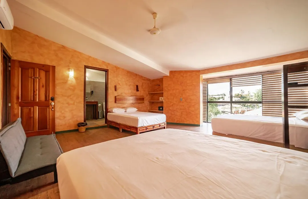 Madre Tierra Hotel&Coworking-1