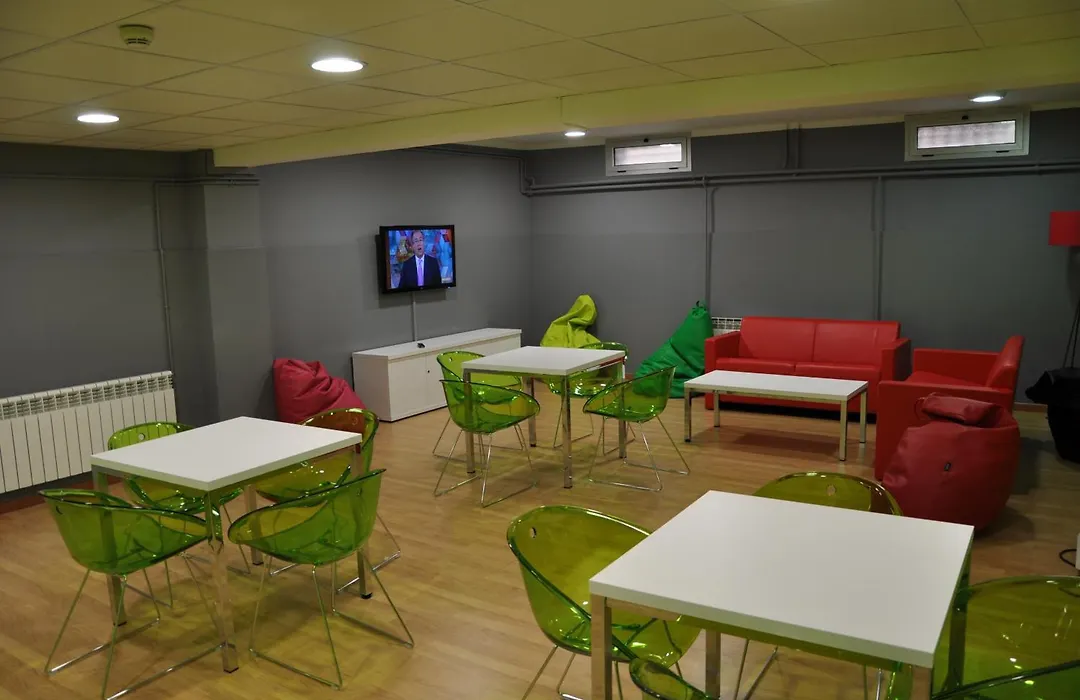 Residencia Universitaria Resa Sant Jordi-1