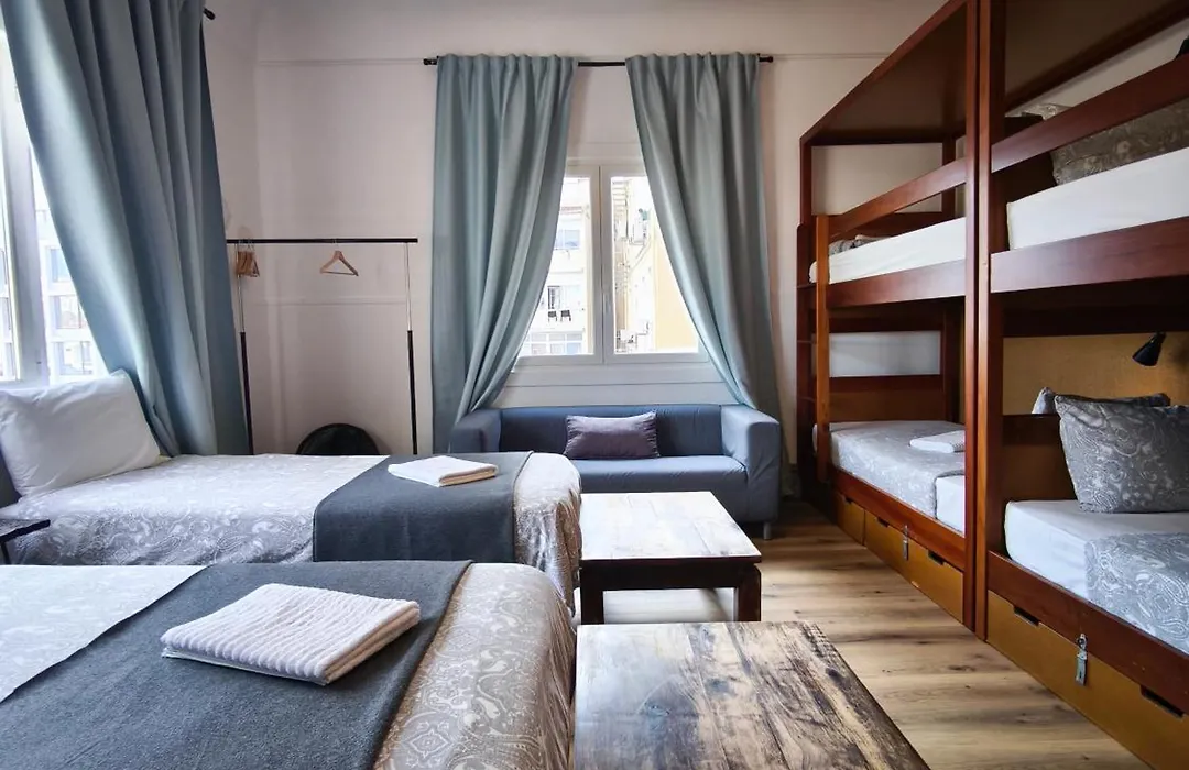 Ey Lisbon GuestHouse-1
