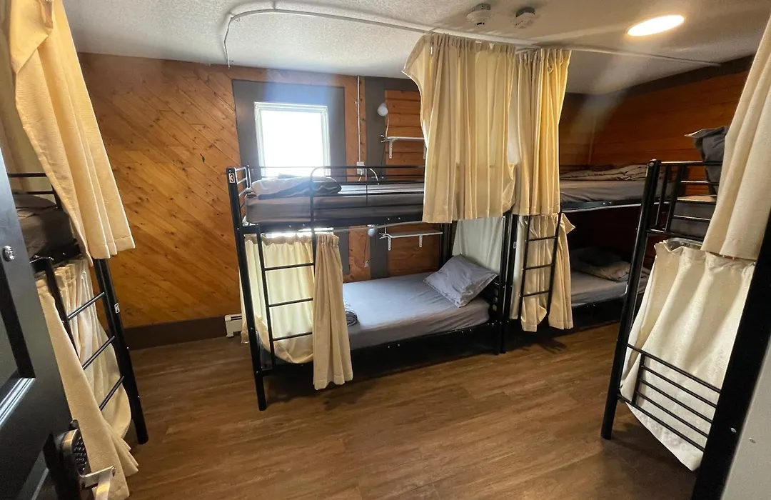 Party Hostel - The Canmore Hotel Hostel-1
