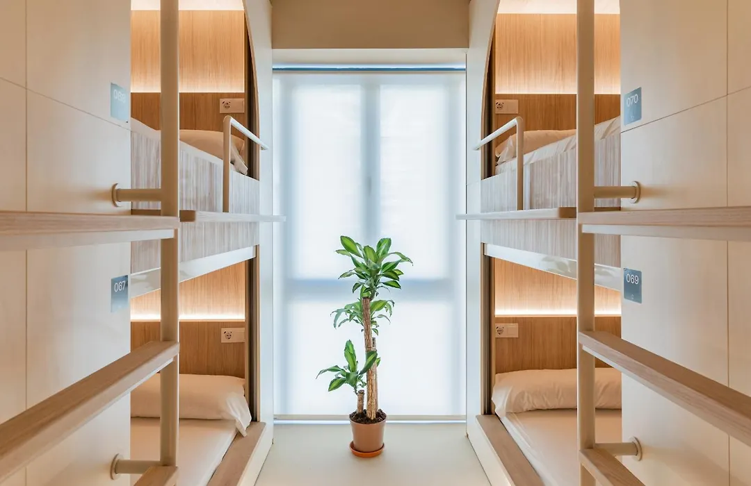 Literal Hostel-1