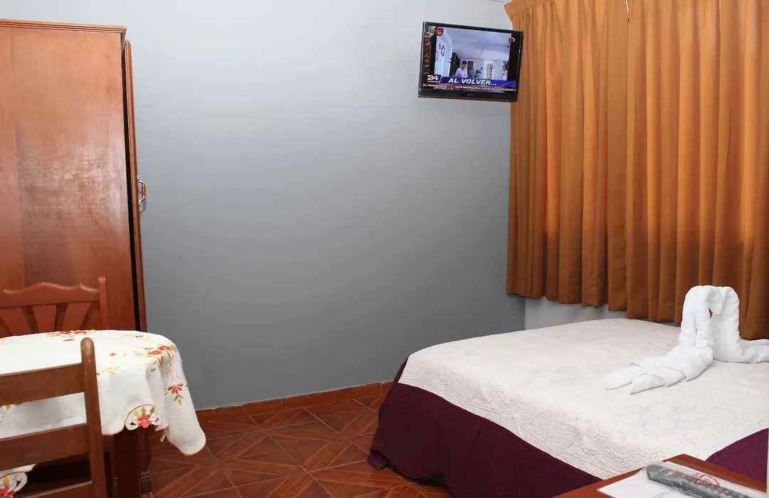 Hostal Las Fresas Lima Airport-1