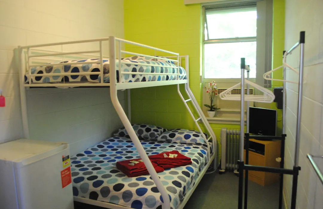 Port Adelaide Backpackers-1