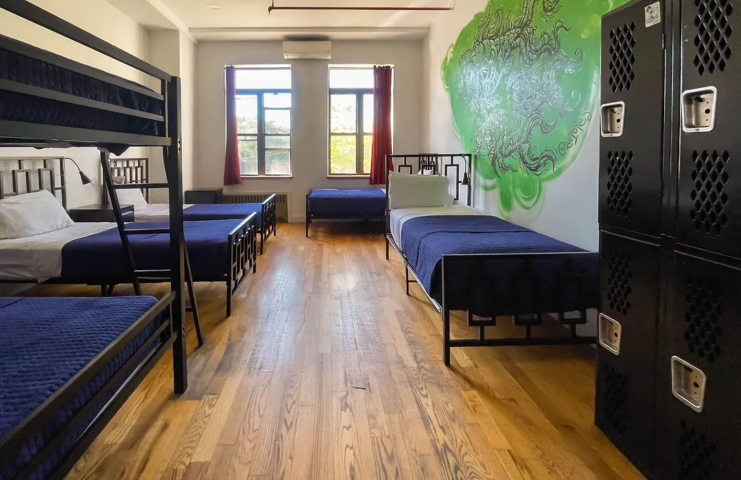 Ny Moore Hostel-1
