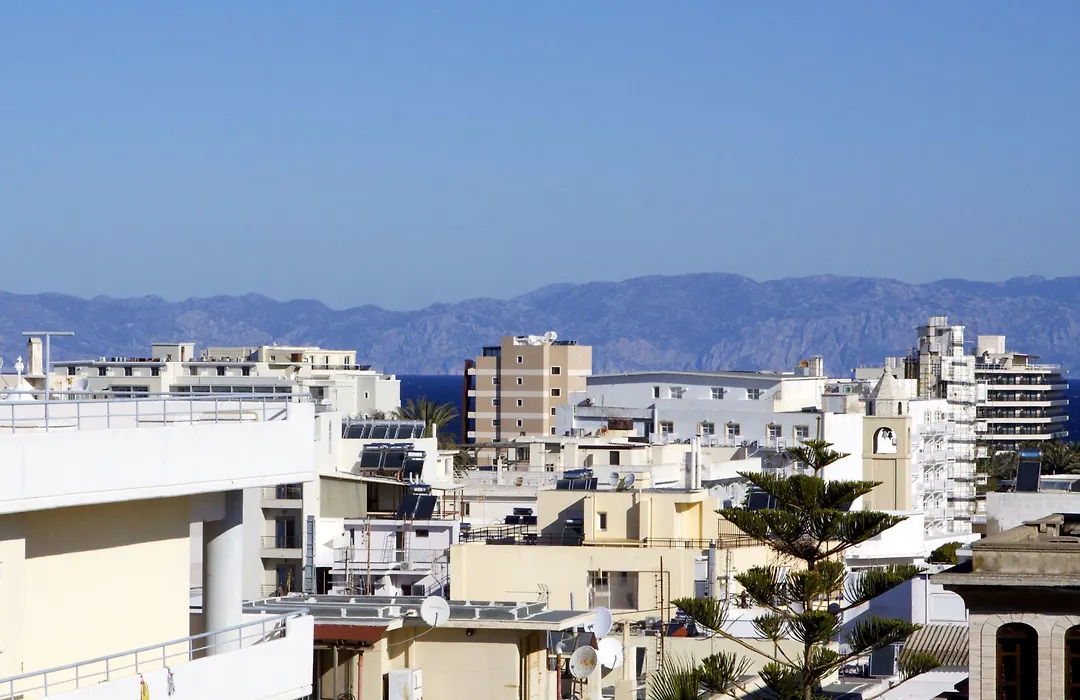 Stay Rhodes Hostel & Bar-1