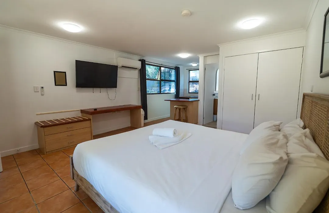 Nomads Airlie Beach (Adults Only)-1