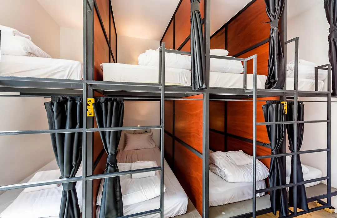 Book A Bed Poshtel - Sha Plus-1