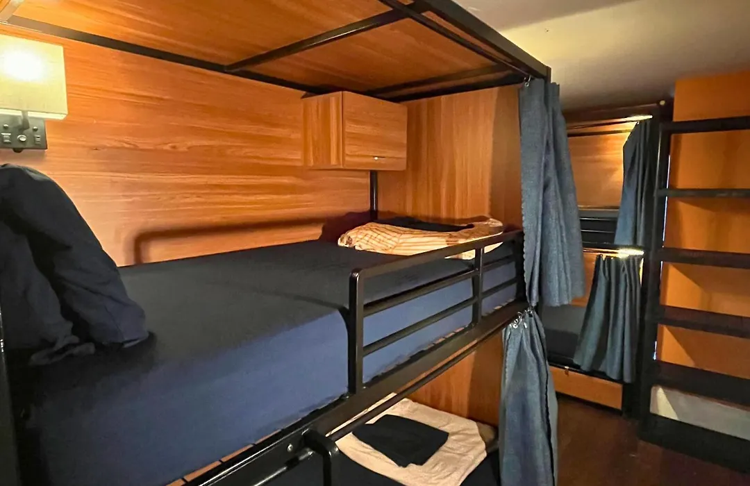 International Travelers House Hostel - Downtown San Diego Little Italy (Adults Only)-1