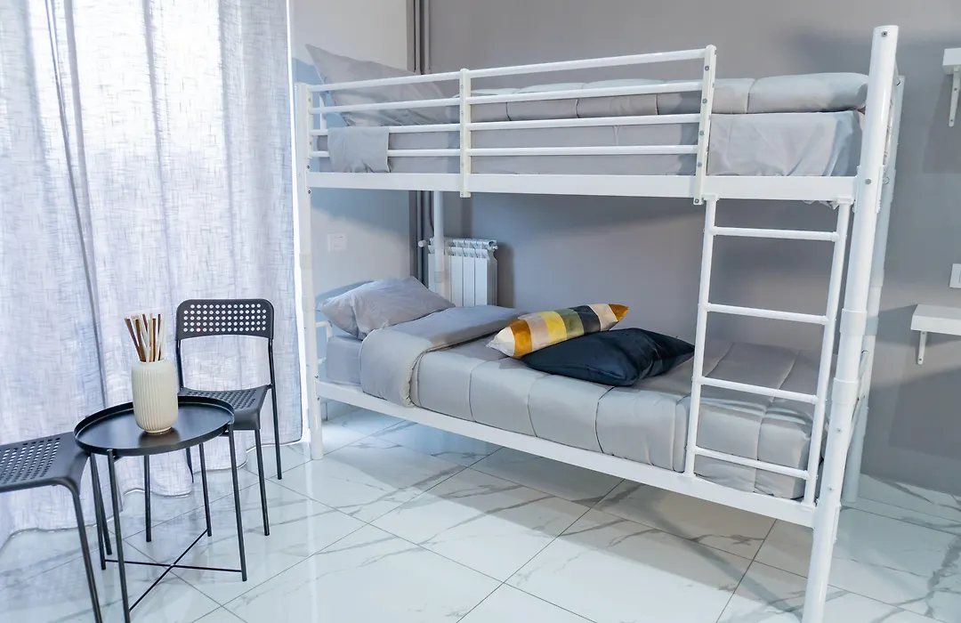 Hostel Partenope-1
