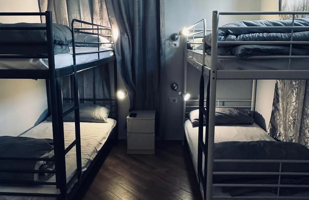 Gloria Hostel Milano-1
