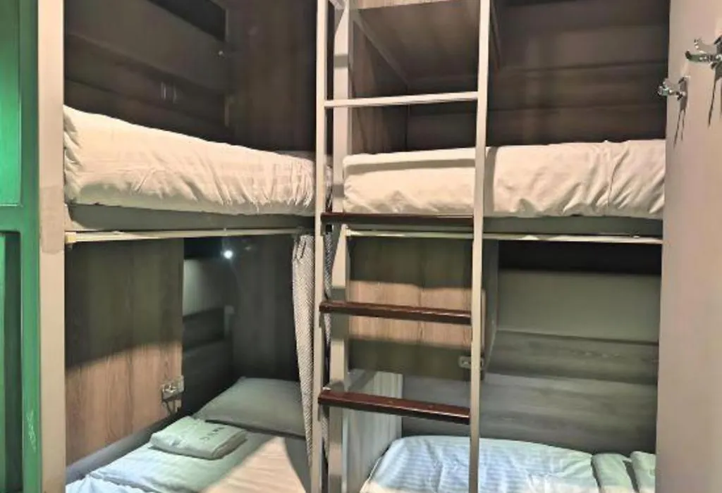 Coller Boutique Hostel-1