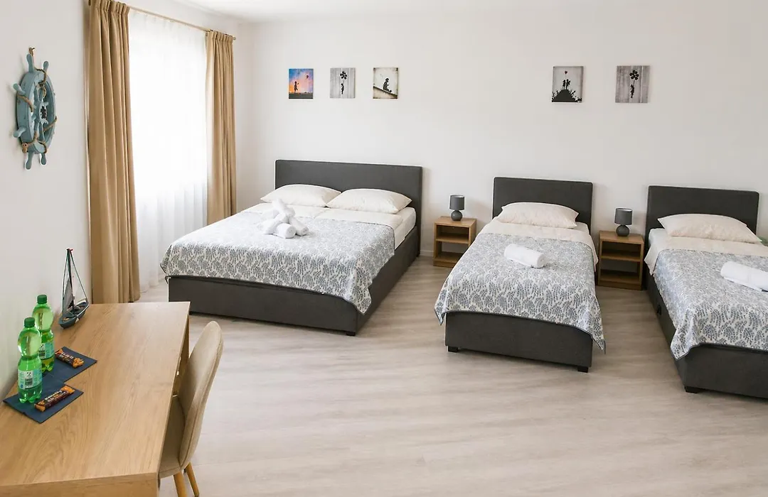 Seehafen Hostel-1