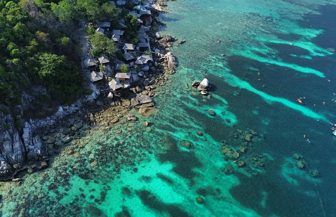 Nomads Koh Tao Party Hostel 18-35 Years Old Only-1