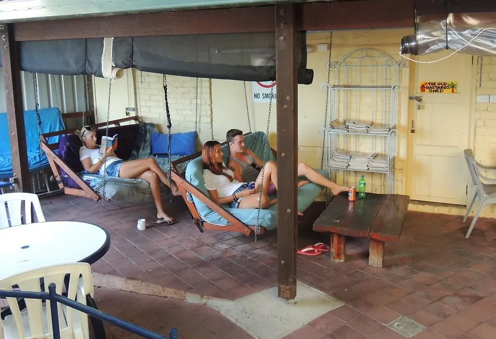 Reef Lodge Backpackers-1