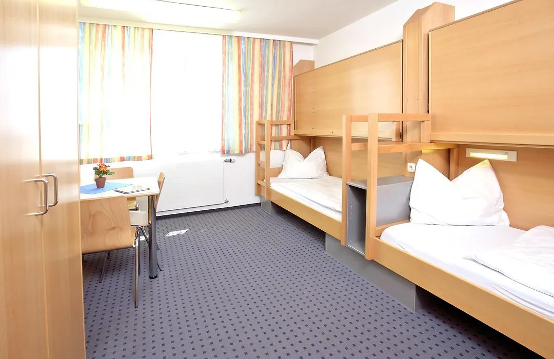 Jugendgaestehaus Linz-1