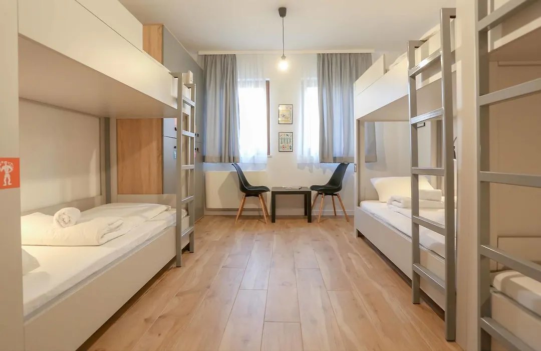 Hostel Kucha-1