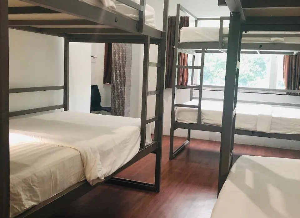 Billabong Hostel-1