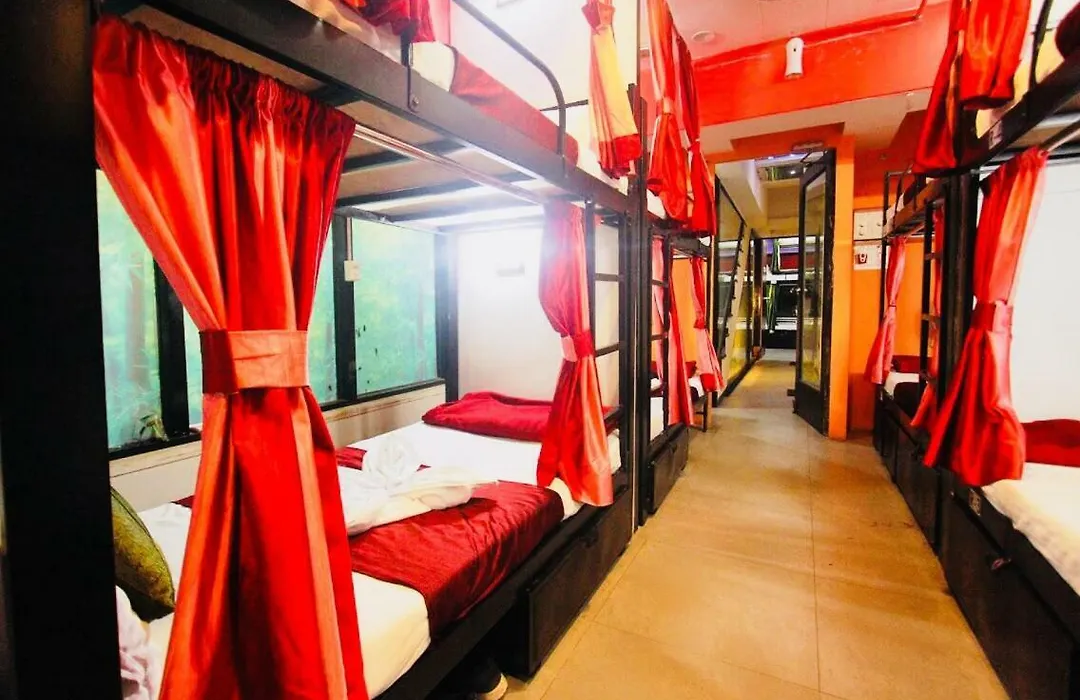 Town Hostel Mumbai - Ac Dormitory-1