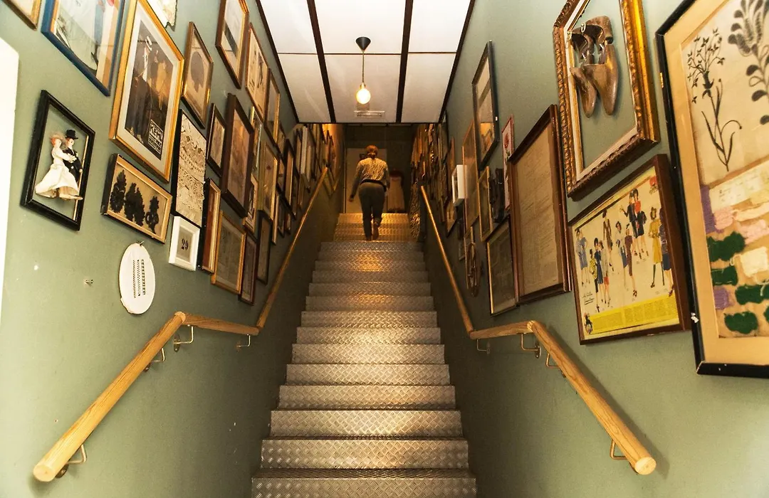 Pars Tailor'S Hostel-1