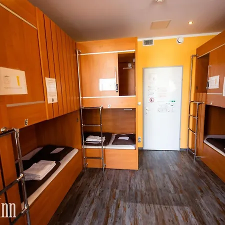 Do Step Inn Central - Self-Service-Hostel-2